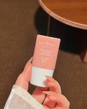 Dot & Key Watermelon Cooling Sunscreen SPF 50+ PA++++ 10G
